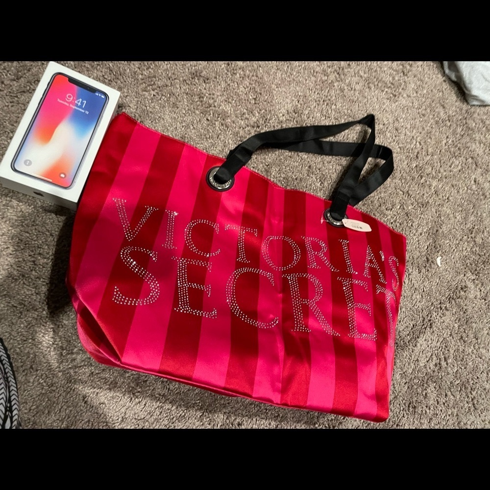 Victoria’s Secret shopper tote bag